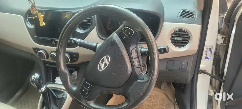 Hyundai Xcent 2015 Car