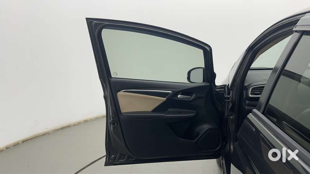 Honda Jazz [2020-2023] 1.2 Vx I-vtec Mt, 2019, Petrol