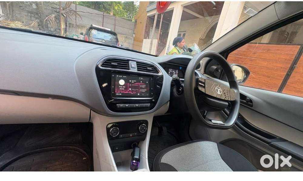 Tata Tiago Ev 2025 Electric 9300 Km Driven
