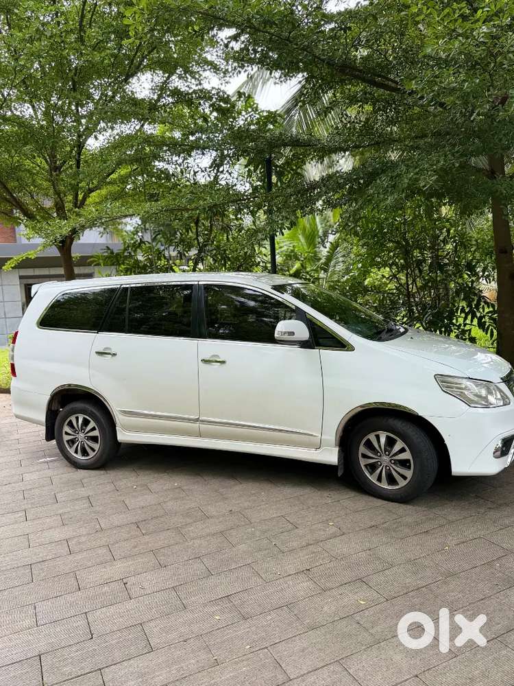 Toyota Innova Diesel 2015