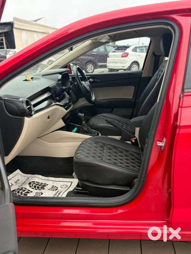 Skoda Slavia 1.0 Tsi Style At, 2024, Petrol