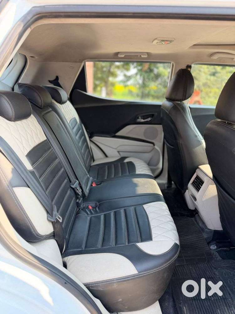 Mahindra Xuv400 Ev El Fast Charger, 2024, Electric