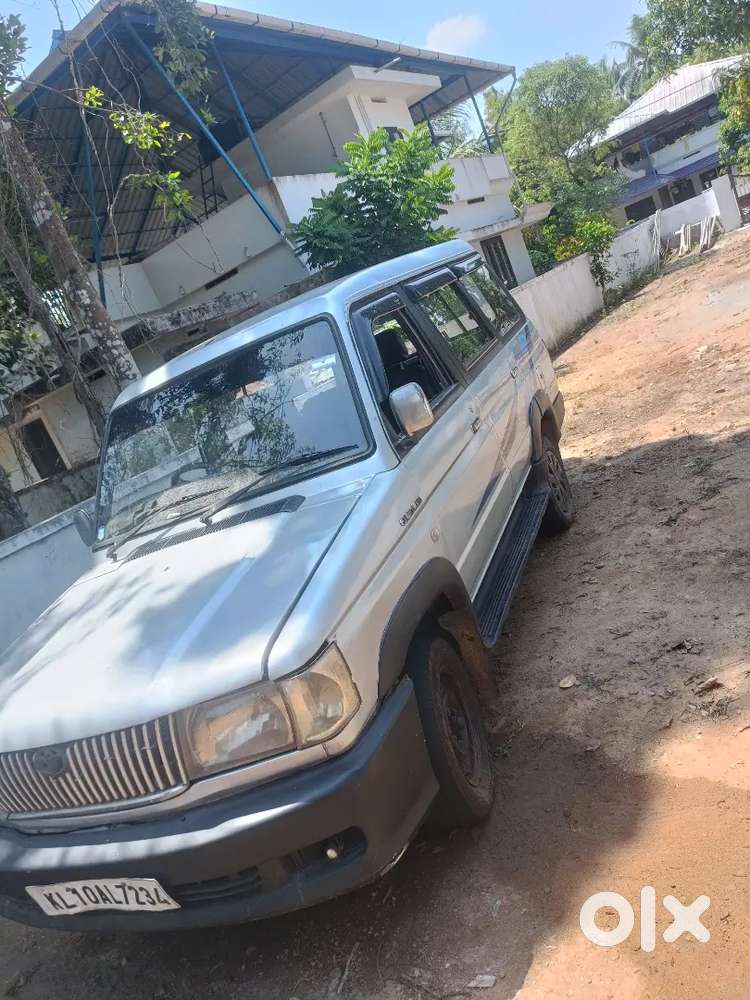 Toyota Qualis 2001 Diesel 265000 Km Driven