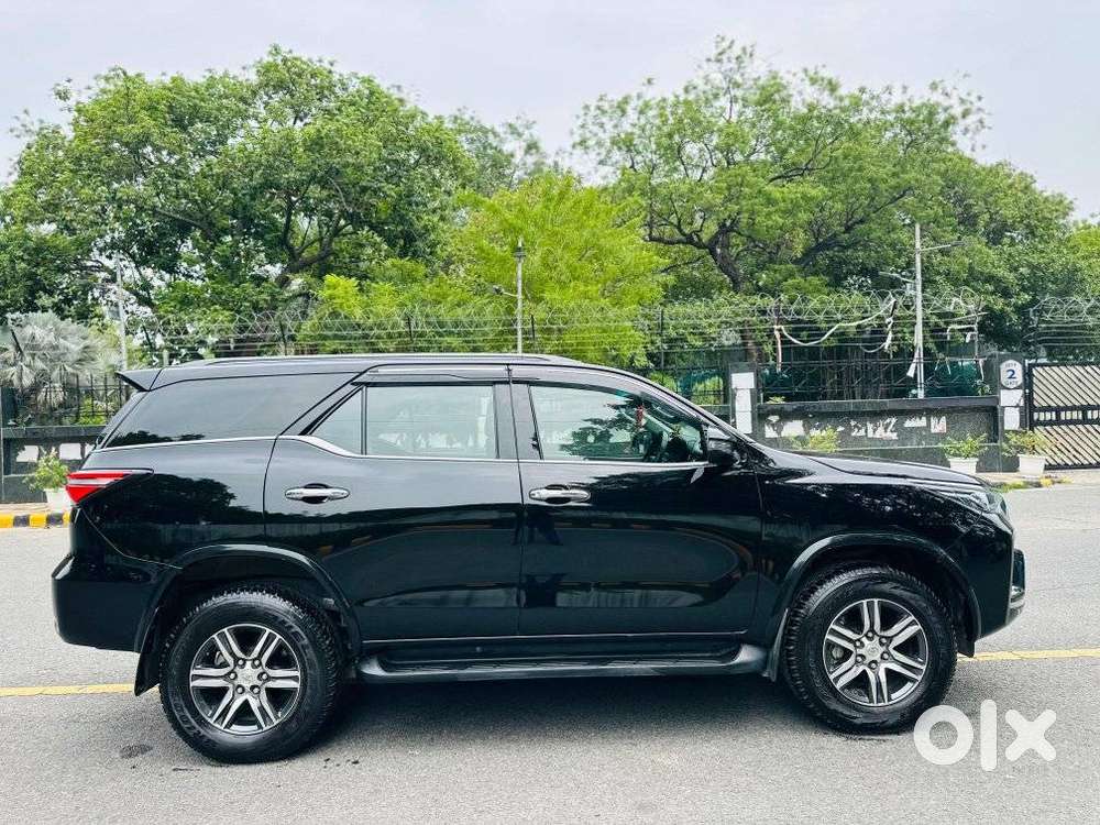 Toyota Fortuner 4x2 At 2.7 Petrol, 2025, Petrol