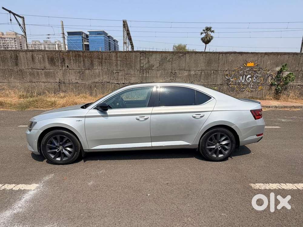 Skoda Superb L & K Petrol Automatic 2018
