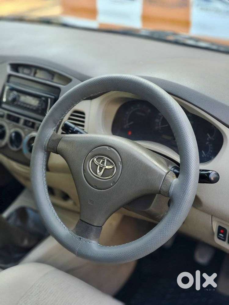 Toyota Innova 2004-2011 2.5 G (diesel) 8 Seater Bs Iv, 2009, Diesel