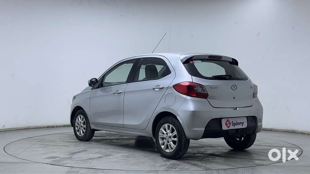 Tata Tiago Xza, 2017, Petrol