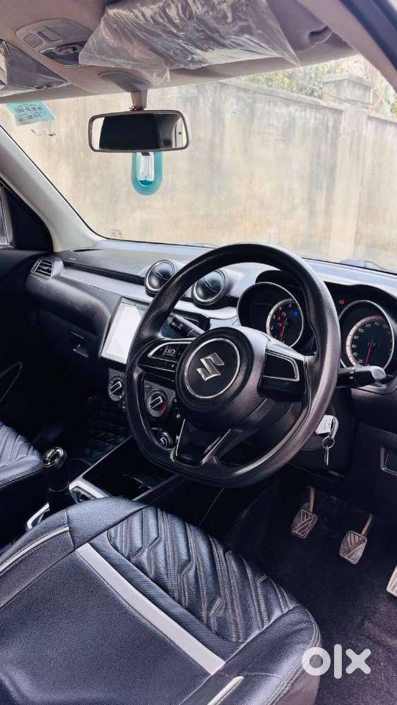 Maruti Suzuki Swift, 2022, Petrol