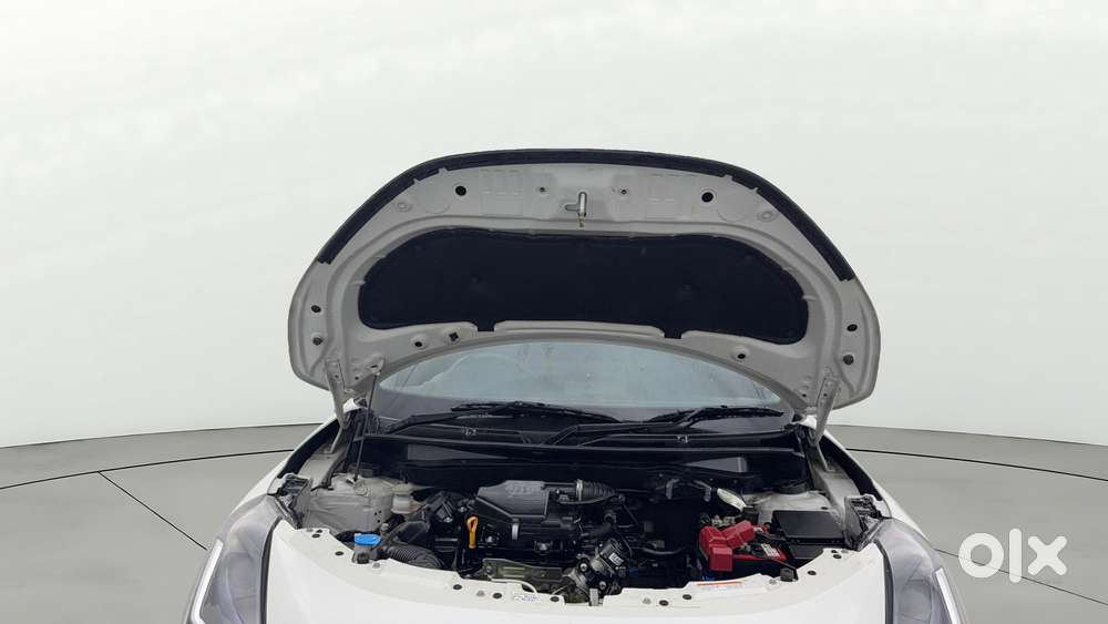 Maruti Suzuki Swift Vvt Lxi, 2025, Petrol