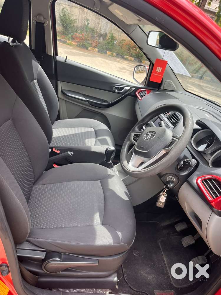 Tata Tiago 1.2 Revotron Xz, 2016, Petrol