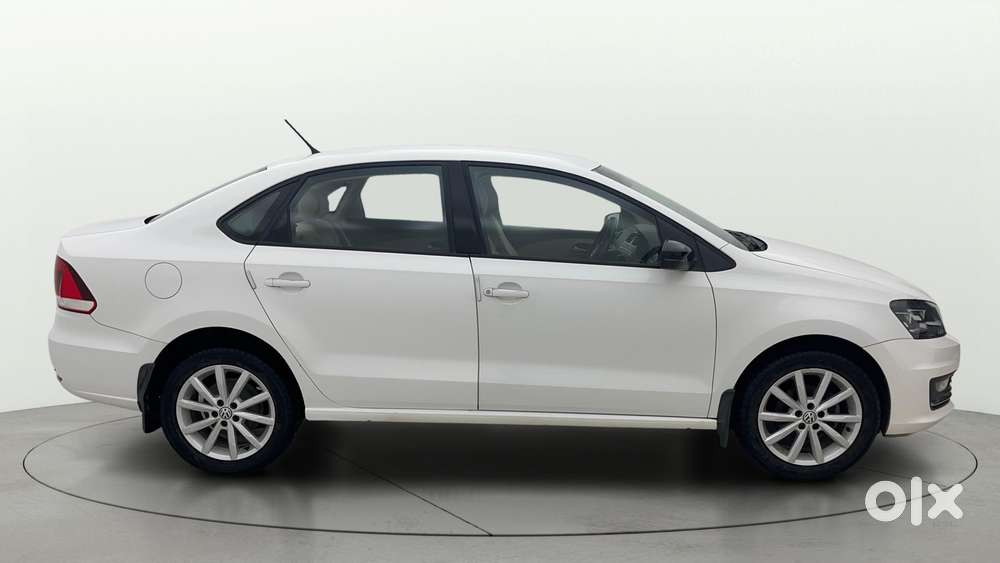 Volkswagen Vento Petrol Highline AT, 2017, Petrol