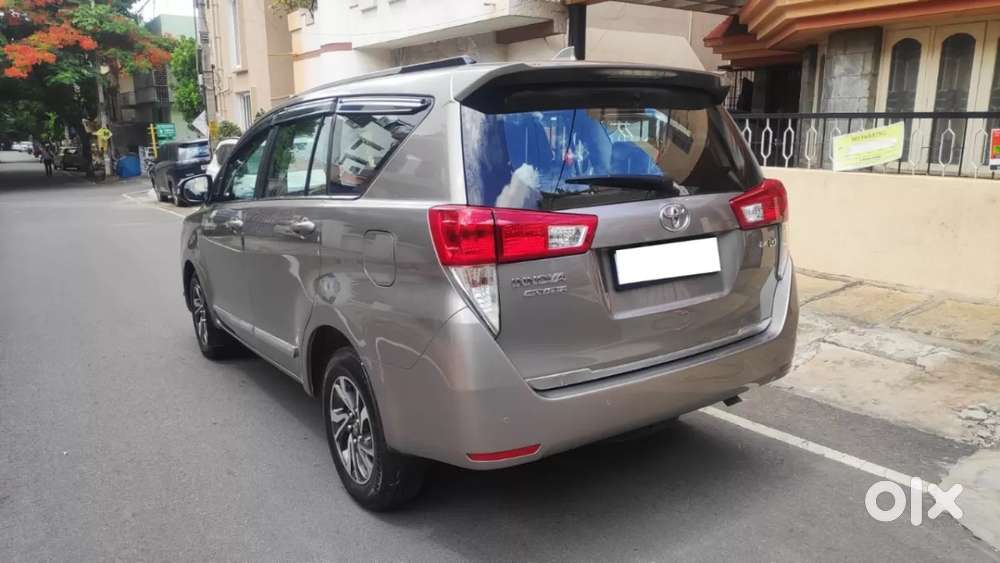 Toyota Innova Crysta 2.4 G Mt 7 Str, 2022, Diesel