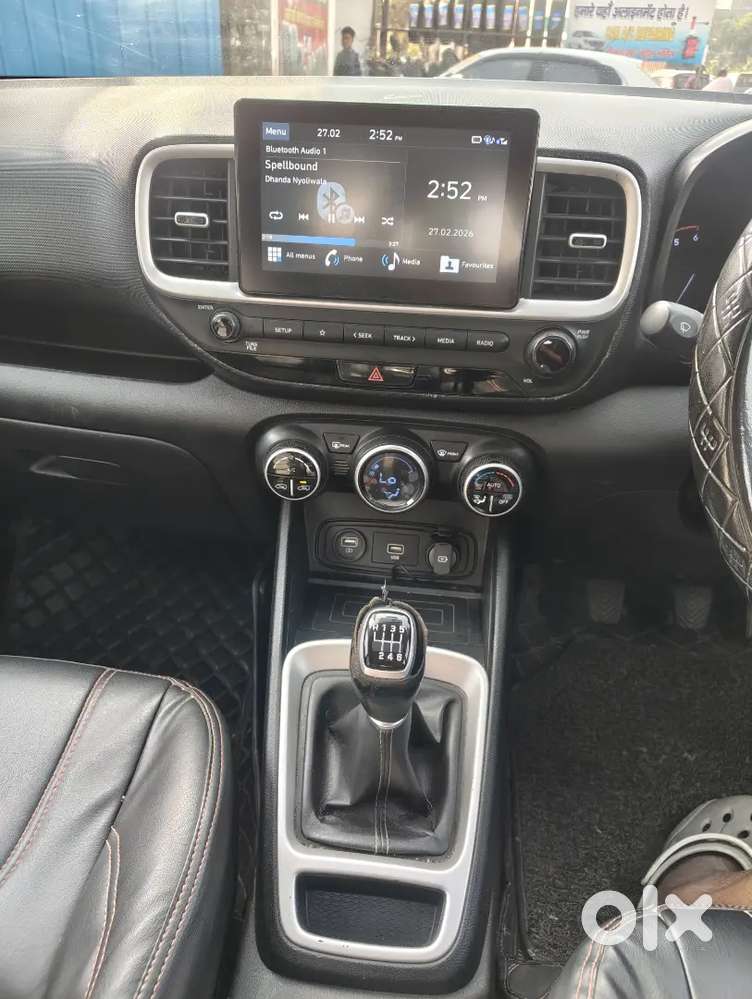 Hyundai Venue 2020 Diesel 65000 Km Driven