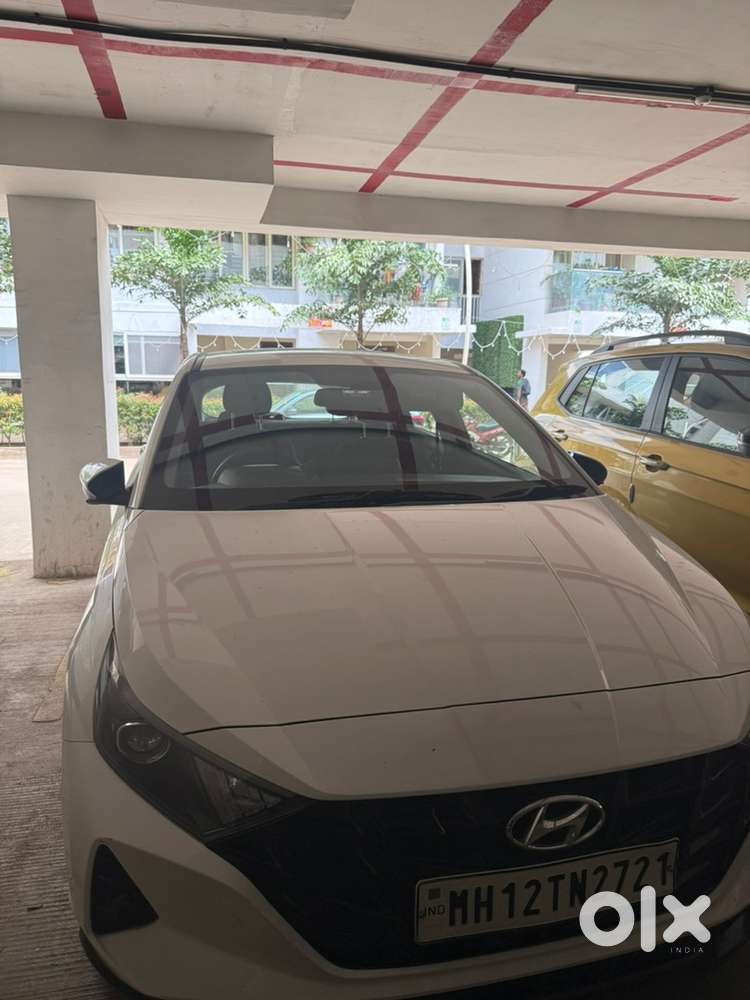 White Hyundai I 20 Asta Optional Fir Sale In Good Condition