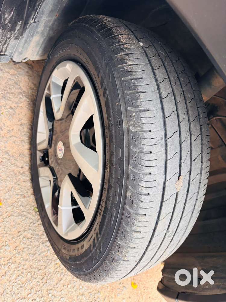 Maruti Suzuki Brezza 1.5 Vxi Smart Hybrid, 2021, Petrol
