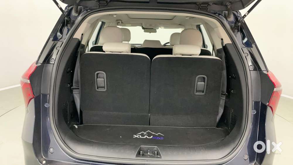 Mahindra Xuv700 2.0 Ax 7 Petrol At Luxury Pack Str, 2025, Petrol
