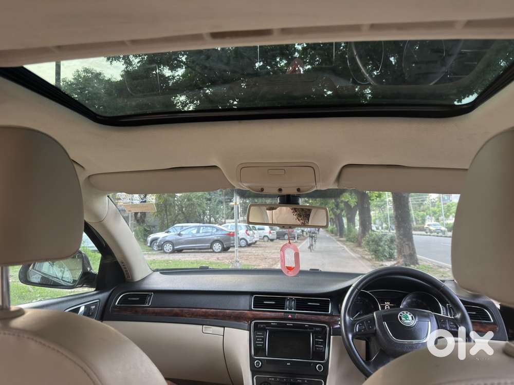 Skoda Superb 1.8 Elegance Tsi At, 2011, Petrol