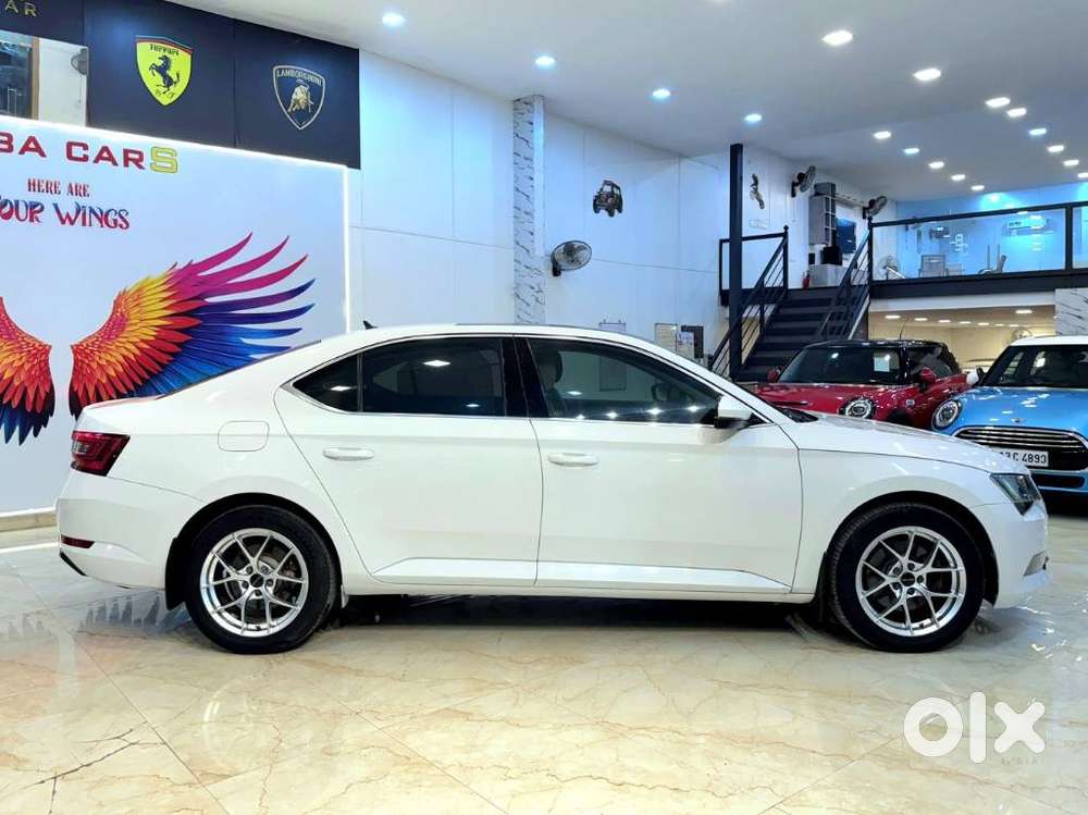 Skoda Superb Style 1.8, 2017, Petrol