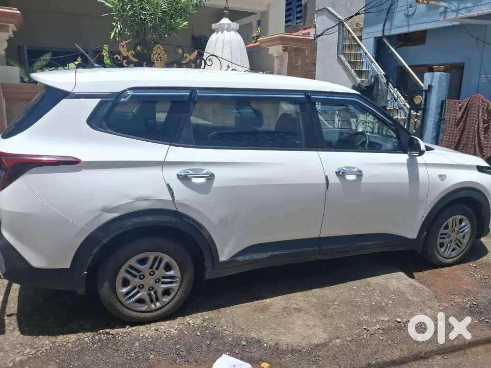 Kia Carens 1.4 Premium 2024