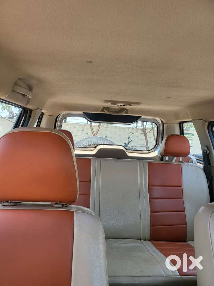 Mahindra Tuv 300 T8, 2015, Diesel