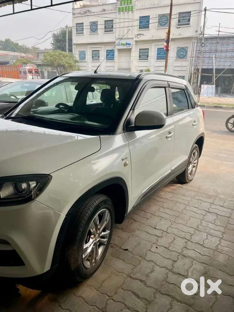 Maruti  Brezza 2018