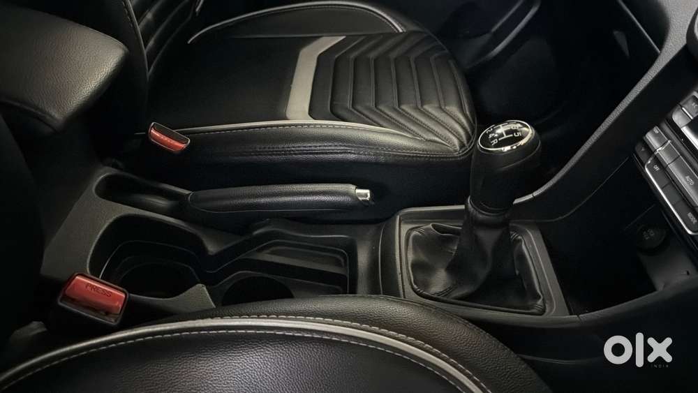 Maruti Suzuki Vitara Brezza Zxi +, 2022, Petrol