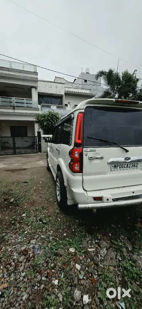 Mahindra Scorpio 2012 Diesel Manual First Party Insurance Very Good Co