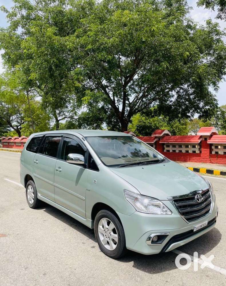 Toyota Innova 2.5 Gx 7 Str Bs-iii, 2006, Diesel