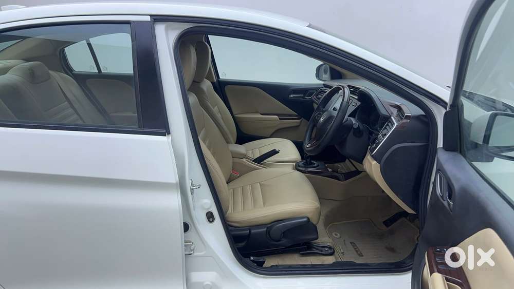 Honda City 1.5 V 4th Gen I-vtec Mt, 2023, Petrol