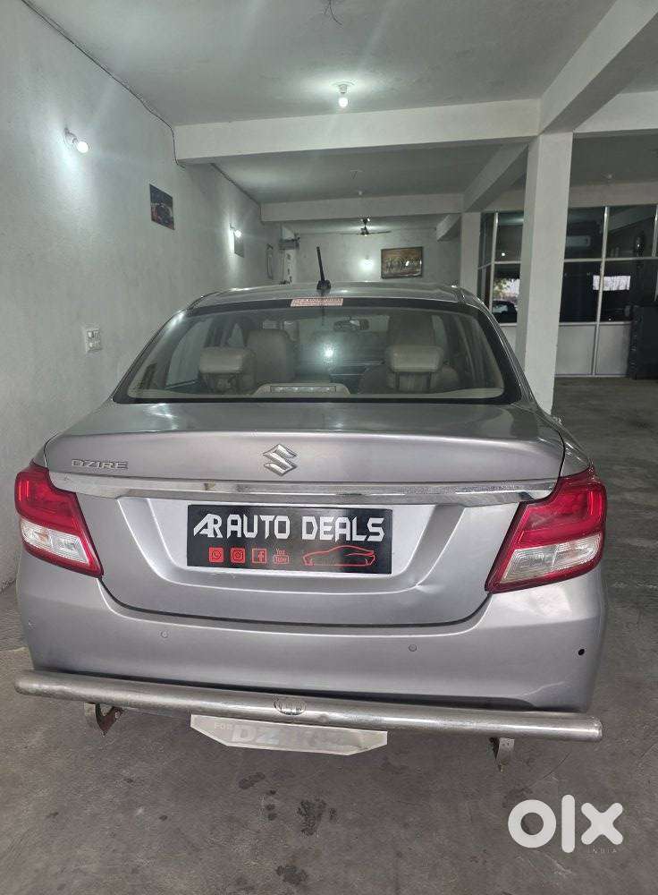 Maruti Suzuki Dzire 1.2 Vxi, 2022, Petrol