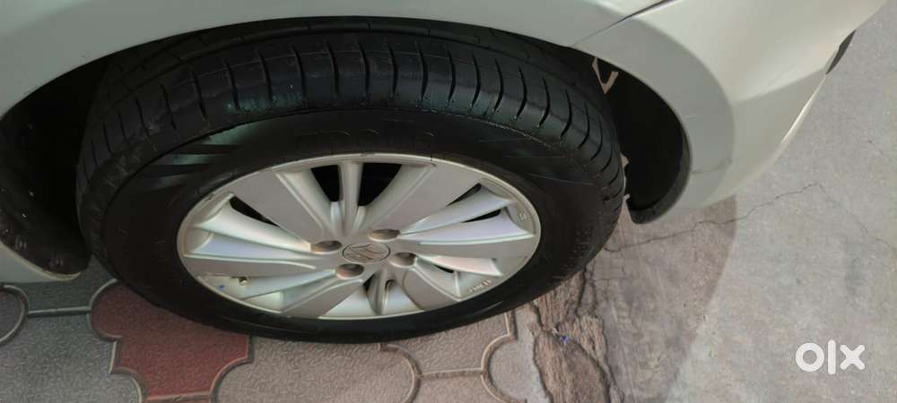 Maruti Suzuki Swift 2018 Zxi, 2015, Petrol