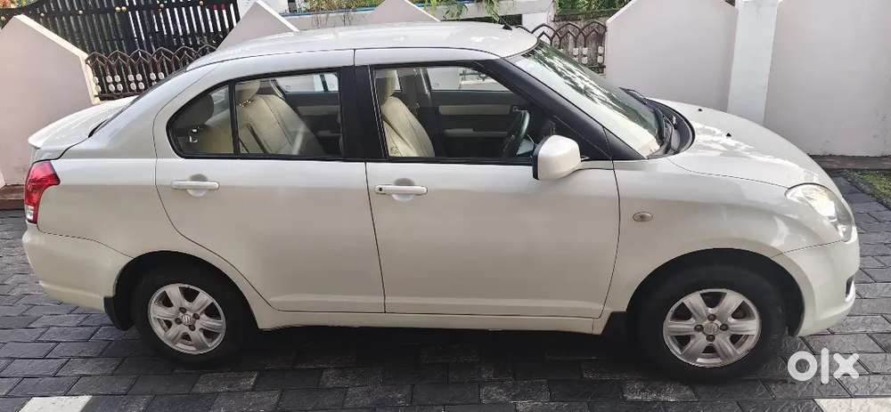 Maruti Suzuki Dzire 1.2 Zxi 2010 Petrol