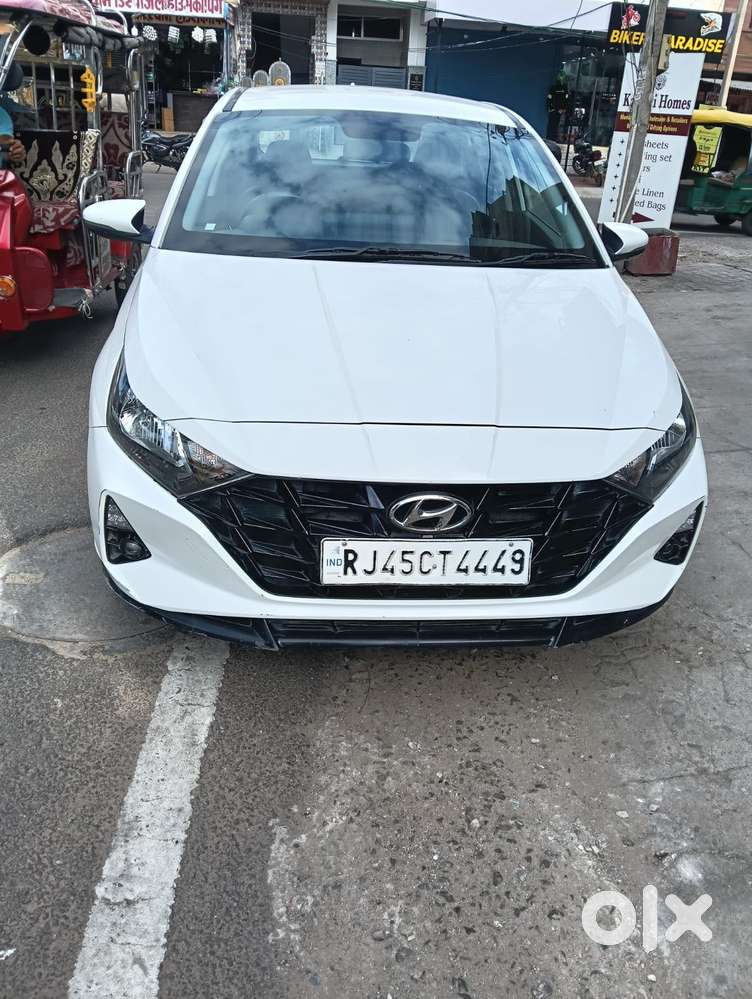 Hyundai I20 Sportz 1.2 Ivt, 2022, Petrol