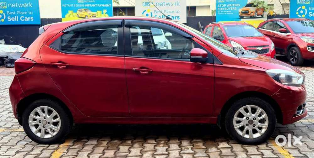Tata Tiago, 2017, Petrol