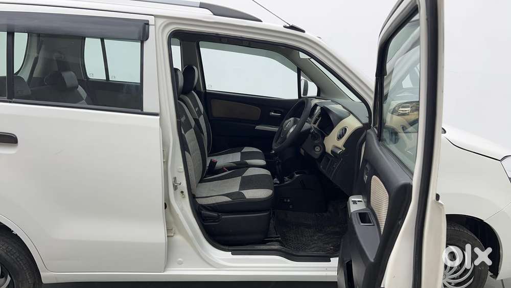 Maruti Suzuki Wagon R Lxi 1.0, 2017, Petrol