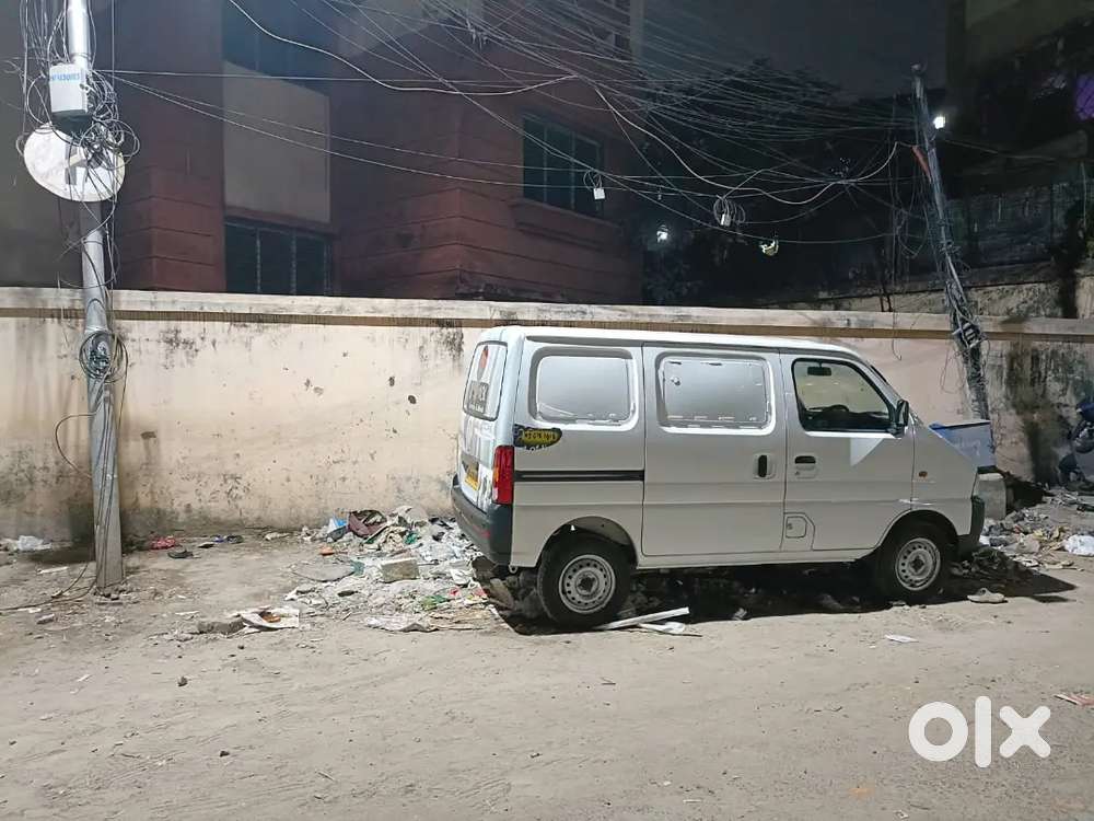 Maruti Suzuki Eeco 2023 Petrol 800 Km Driven