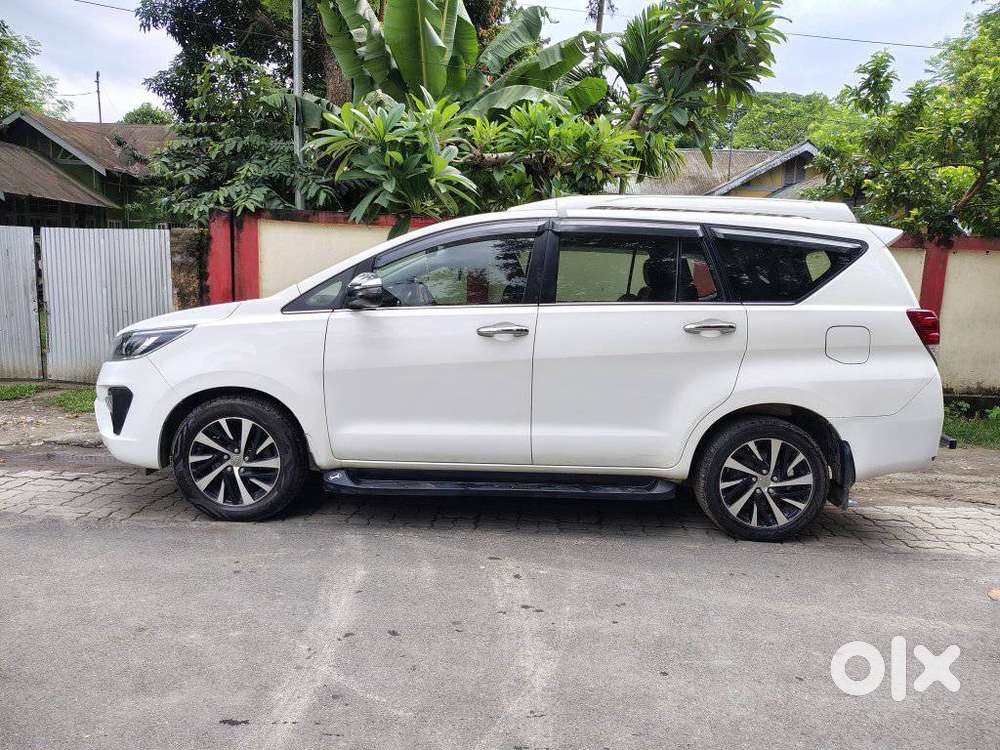 Toyota Innova Crysta