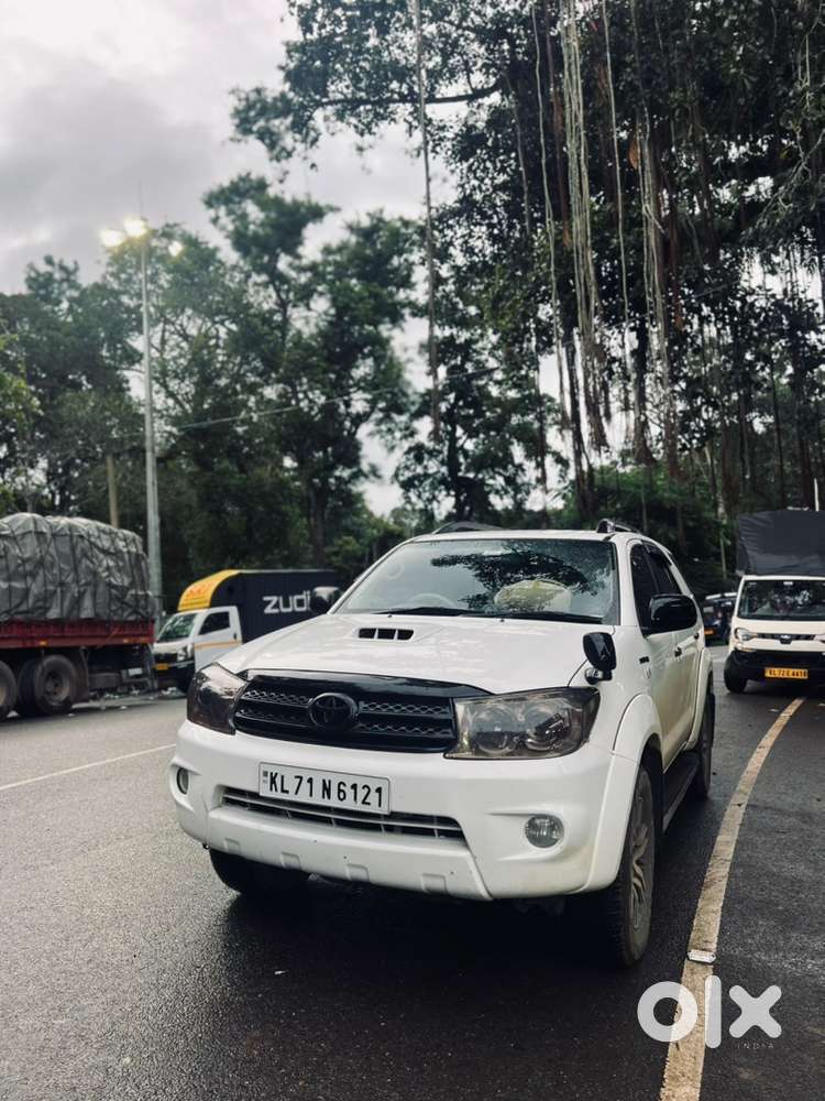 Toyota Fortuner Diesel Manual 2010