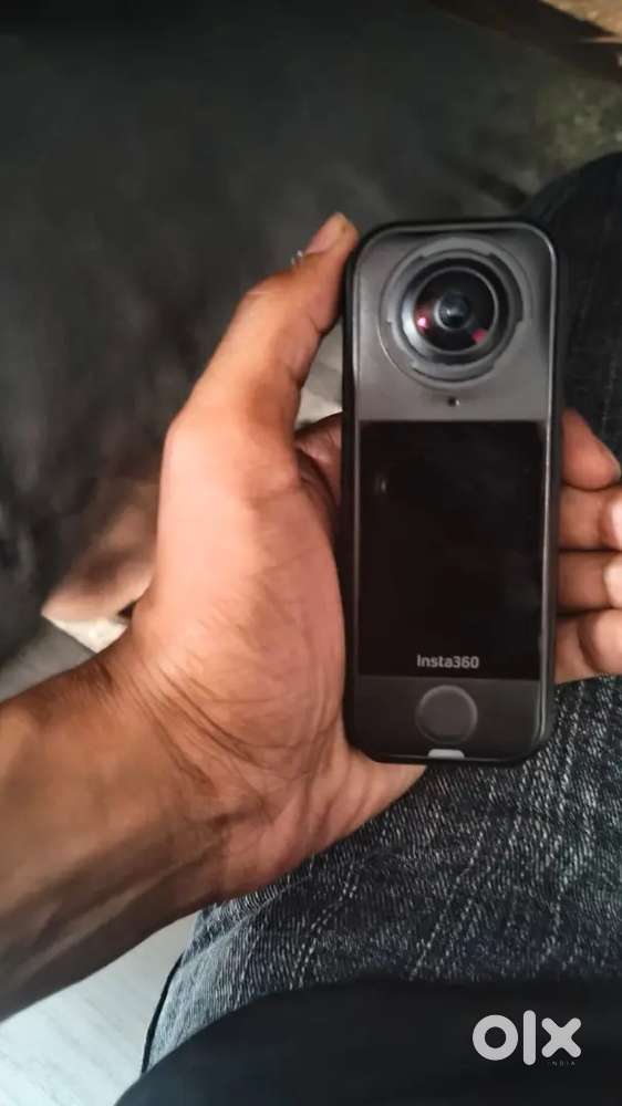 Insta 360 X4