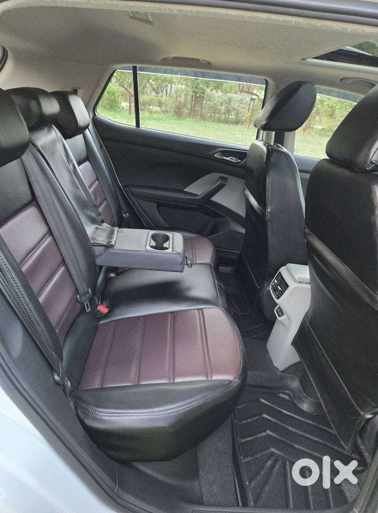 Skoda Kushaq 1.0 Tsi Style At (6 Airbags), 2021, Petrol