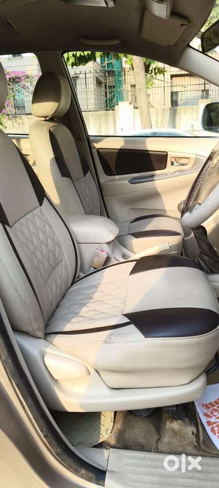 Toyota Innova 2.5 G (diesel) 8 Seater, 2005, Diesel