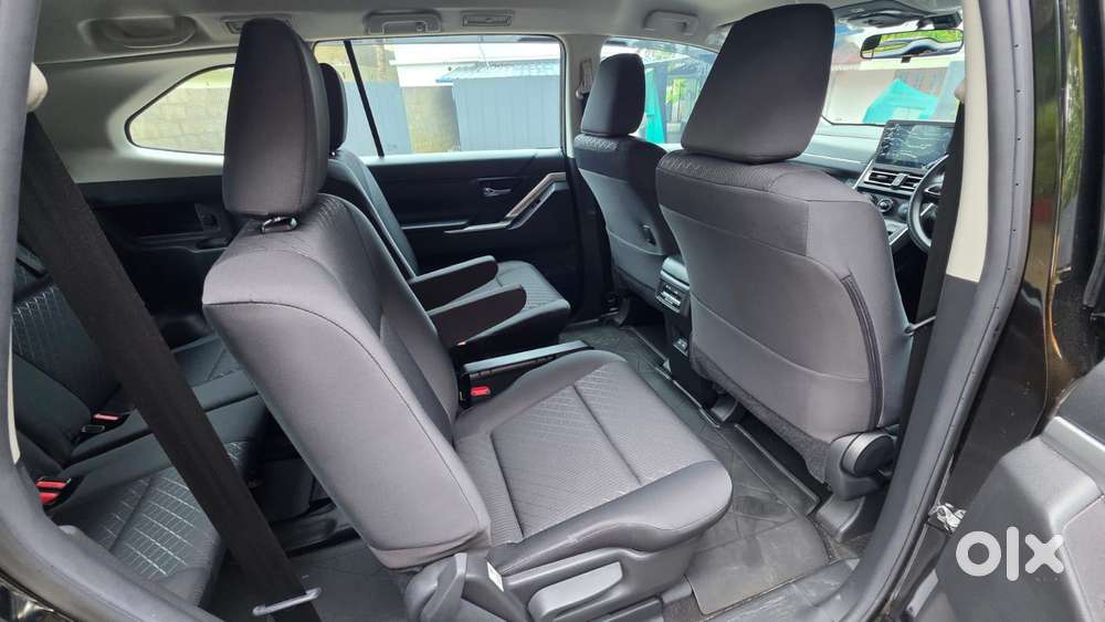 Toyota Innova Hycross 2.0 Gx 7 Str, 2025, Petrol