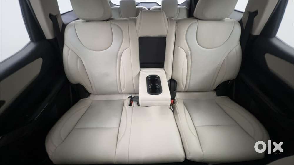 Mahindra Xuv700 2.2 Ax 5 Diesel At 7 Str, 2024, Diesel