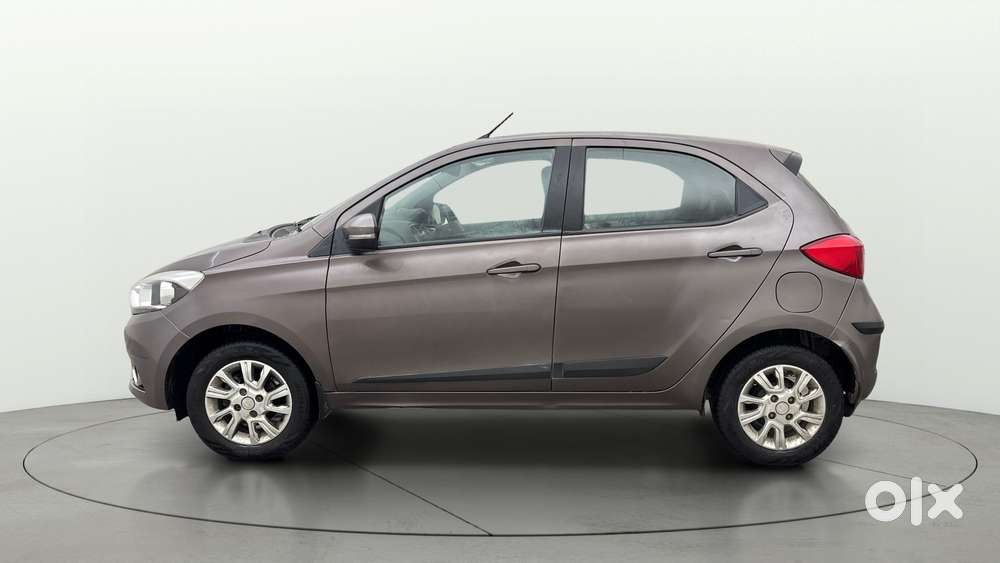 Tata Tiago 1.2 Revotron Xza, 2018, Petrol