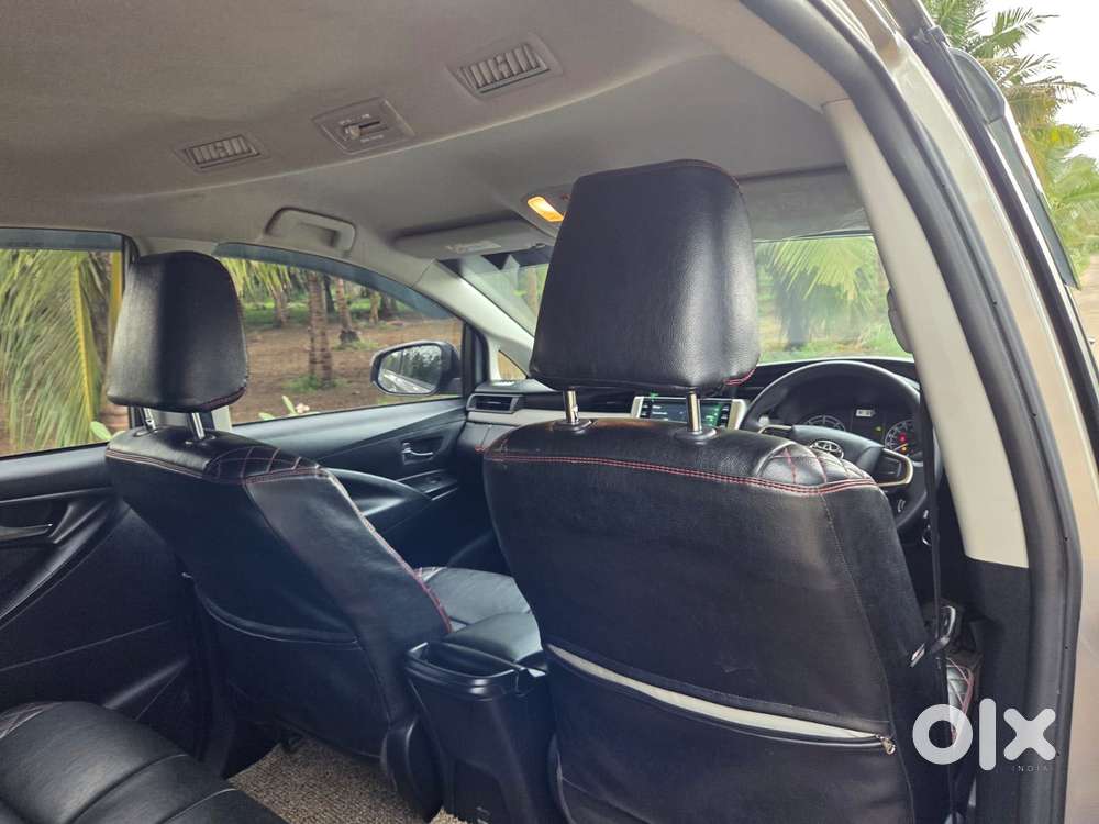 Toyota Innova Crysta 2.4 G Mt 8s, 2024, Diesel
