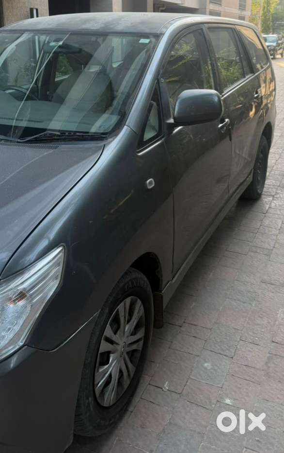 Toyota Innova 2.5 Gx 8 Seater Limited Edition, 2015, Diesel