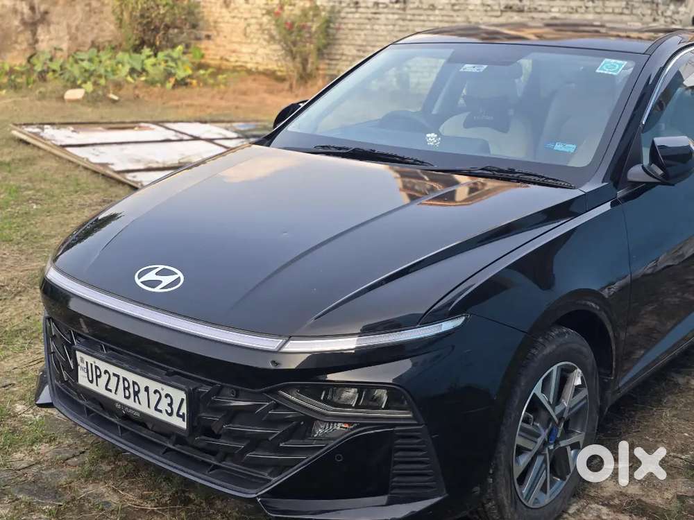 Hyundai Verna Sx 2025