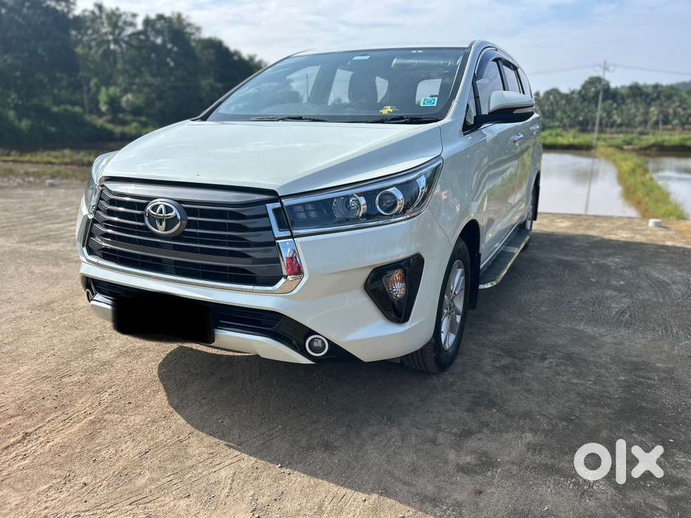 Toyota Innova Crysta 2016 Diesel 180000 Km Driven