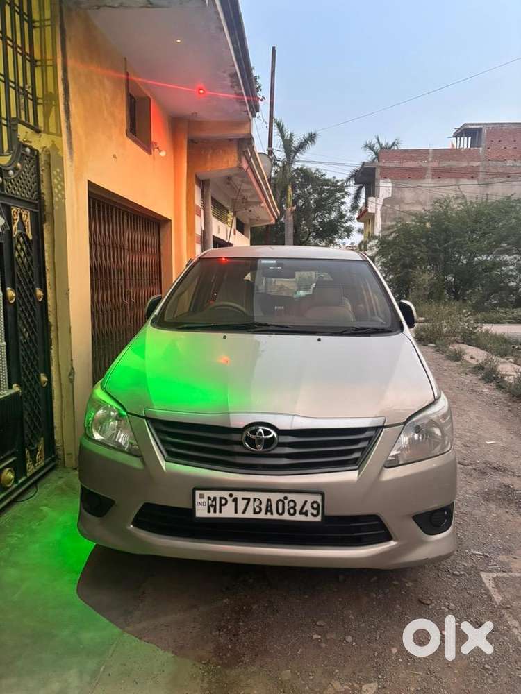 Toyota Innova 2014 Diesel Well Maintained
