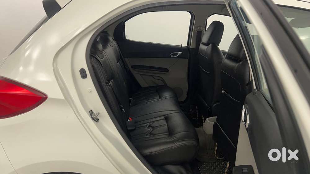 Tata Tiago Xza, 2017, Petrol